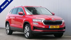 Rood Gebruikt 2024 Skoda Karoq Business Line SUV | € 35.950 (Eerlijke prijs)