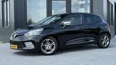 Zwart Gebruikt 2016 Renault Clio IV Expression Hatchback | € 8.250 (Eerlijke prijs)