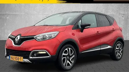 Twotone rouge flamme / noir e Occasion 2017 Renault Captur XMOD SUV | € 10.950 (Eerlijke prijs)