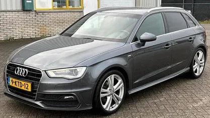 Occasion Audi A3 Sportback S-Line 122 PK (89 kW) 2013 Grijs (metallic) Hatchback