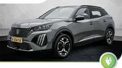 Grijs, metallic lak Gebruikt 2024 Peugeot e-2008 GT SUV | € 27.680 (Eerlijke prijs)