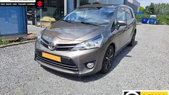 Beige Gebruikt 2017 Toyota Verso MPV | € 19.945 (Eerlijke prijs)