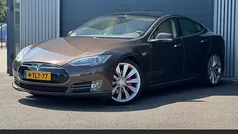 Bruin Gebruikt 2014 Tesla Model S Performance Sedan | € 9.750 (Eerlijke prijs)