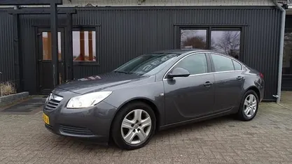 Occasion Opel Insignia 140 PK (102 kW) 2010 Grijs (metallic) Sedan