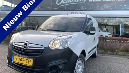 Occasion Opel Combo Edition 97 PK (71 kW) 2018 Sedan