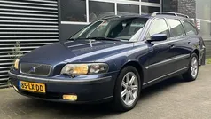 Blauw Gebruikt 2003 Volvo V70 Stationwagen | € 2.750 (Eerlijke prijs)