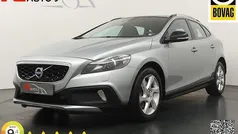 Grijs Gebruikt 2016 Volvo V40 CC Summum Stationwagen | € 17.945 (Eerlijke prijs)