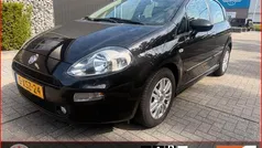 Zwart, metallic lak Gebruikt 2014 Fiat Punto Evo Street Hatchback | € 2.995 (Eerlijke prijs)