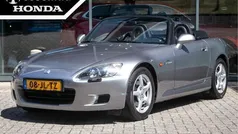Grijs, metallic lak Gebruikt 2000 Honda S 2000 S Cabriolet | € 29.950 (Eerlijke prijs)