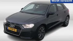 Grijs Gebruikt 2021 Audi A1 Sportback Comfort Hatchback | € 21.450 (Eerlijke prijs)