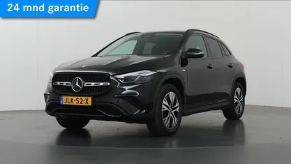Zwart Occasion 2025 Mercedes GLA250 Luxury SUV | € 48.850 (Eerlijke prijs)