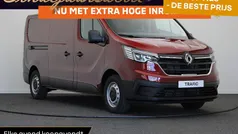 Rood Gebruikt 2024 Renault Trafic Van | € 24.440 (Eerlijke prijs)