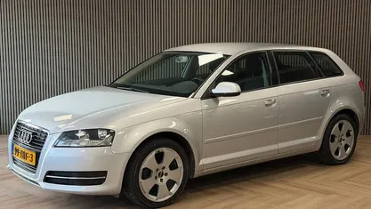 Grijs Occasion 2012 Audi A3 Sportback Attraction Hatchback | € 6.799 (Goede deal)