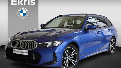 Blauw Occasion 2024 BMW 320e M Sport Stationwagen | € 37.900 (Super prijs)