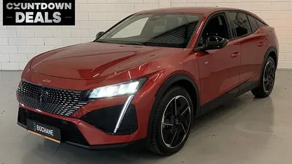 Rood Occasion 2023 Peugeot 408 Allure Hatchback | € 25.325 (Eerlijke prijs)