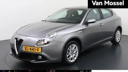 Occasion Alfa Romeo Giulietta Super 150 PK (110 kW) 2017 Grijs Hatchback