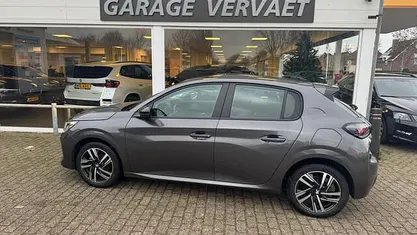 Gebruikt 2023 Peugeot 208 Active Hatchback | € 15.450 (Eerlijke prijs)