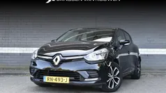 Zwart Gebruikt 2018 Renault Clio IV Zen Hatchback | € 10.945 (Eerlijke prijs)