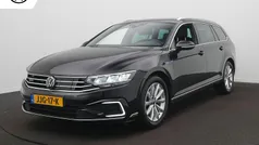 Zwart Gebruikt 2022 VW Passat Business Stationwagen | € 25.900 (Eerlijke prijs)