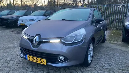 Occasion 2015 Renault Clio IV Dynamique Hatchback | € 4.500 (Eerlijke prijs)