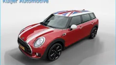 Rood, metallic lak Gebruikt 2016 Mini Cooper Clubman Stationwagen | € 13.945 (Eerlijke prijs)