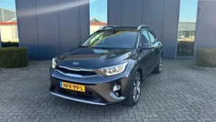 Grijs Gebruikt 2019 Kia Stonic SUV | € 17.950 (Eerlijke prijs)