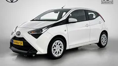 Gebruikt 2021 Toyota Aygo X-play Hatchback | € 12.945 (Eerlijke prijs)