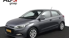 Grijs Gebruikt 2018 Hyundai i20 Comfort Hatchback | € 10.950 (Eerlijke prijs)
