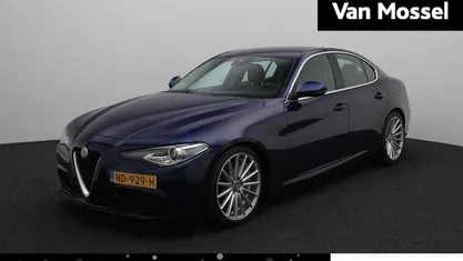 Blauw Occasion 2017 Alfa Romeo Giulia Super Sedan | € 25.445 (Goede deal)