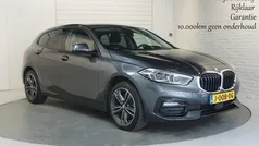Grijs Gebruikt 2020 BMW 118 Sport Line Hatchback | € 19.900 (Eerlijke prijs)