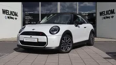 Gebruikt 2025 Mini Cooper S Classic Hatchback | € 39.800 (Eerlijke prijs)