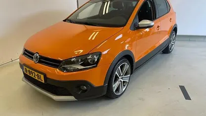 Occasion VW Polo Cross Highline 105 PK (77 kW) 2012 Oranje Hatchback