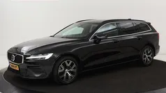 Gebruikt 2022 Volvo V60 Core Stationwagen | € 30.900 (Super prijs)