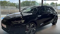 Zwart Nieuw 2025 Audi A3 Sportback e-tron Competition Sedan | € 51.300 (Eerlijke prijs)
