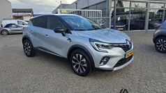Grijs Gebruikt 2024 Renault Captur Techno SUV | € 28.500 (Eerlijke prijs)