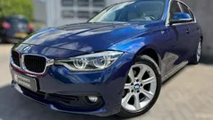 Blauw Gebruikt 2017 BMW 320 Executive Sedan | € 20.950 (Eerlijke prijs)