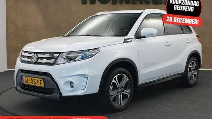 Wit Gebruikt 2015 Suzuki Vitara SUV | € 17.145 (Eerlijke prijs)