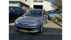 Grijs Gebruikt 2001 Peugeot 206 Hatchback | € 995 (Eerlijke prijs)