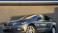 Grijs Occasion 2020 Skoda Octavia Business Line Stationwagen | € 12.900 (Eerlijke prijs)