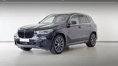 Carbonschwarz metallic (zwart metallic) Gebruikt 2020 BMW X5 Executive SUV | € 58.995 (Eerlijke prijs)