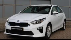 Wit Gebruikt 2020 Kia Ceed Hatchback | € 16.945 (Eerlijke prijs)