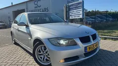 Grijs, metallic lak Gebruikt 2007 BMW 320 Executive Sedan | € 2.949 (Super prijs)