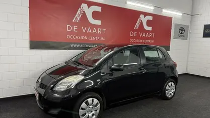 Occasion Toyota Yaris Cool 99 PK (72 kW) 2011 Zwart Hatchback