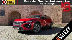 Rood Gebruikt 2024 Peugeot 408 Allure Sedan | € 28.950 (Goede deal)