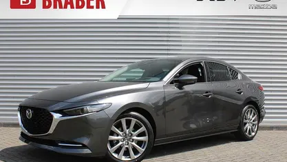 Grijs Nieuw 2025 Mazda 3 Exclusive-Line Sedan | € 38.590 (Eerlijke prijs)