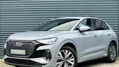 Grijs, metallic lak Gebruikt 2024 Audi Q4 e-tron S-Line SUV | € 39.900 (Super prijs)