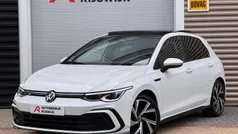 Gebruikt 2021 VW Golf VIII R-line Hatchback | € 31.950 (Eerlijke prijs)