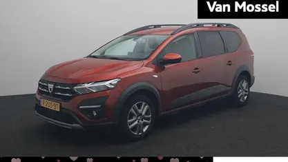 Bruin Occasion 2022 Dacia Jogger Comfort MPV | € 16.640 (Eerlijke prijs)