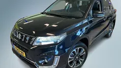 Zwart Nieuw 2024 Suzuki Vitara Style SUV | € 31.950 (Eerlijke prijs)