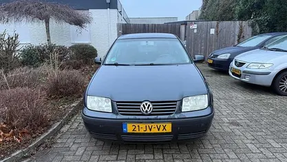 Blauw Occasion 2002 VW Bora Sedan | € 1.500 (Eerlijke prijs)